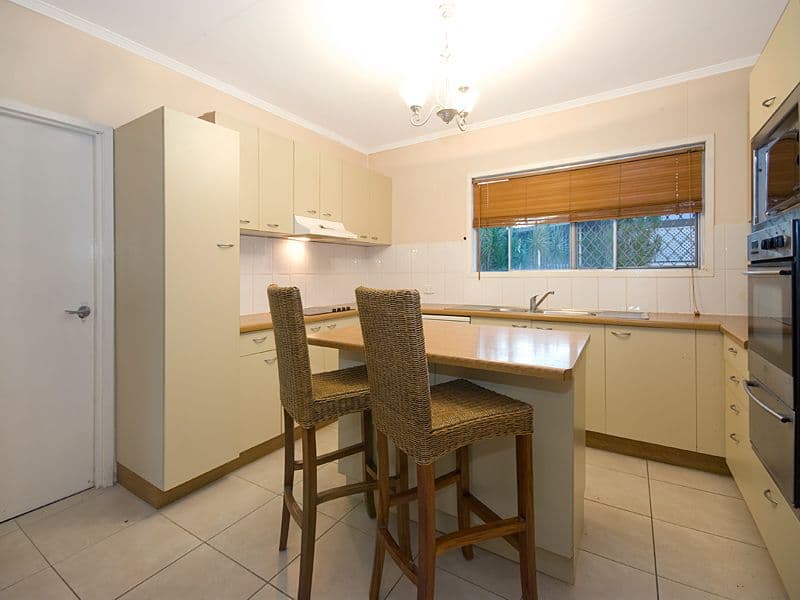 23 Tenth Avenue, COORPAROO QLD 4151, Coorparoo - Thumbnail 5
