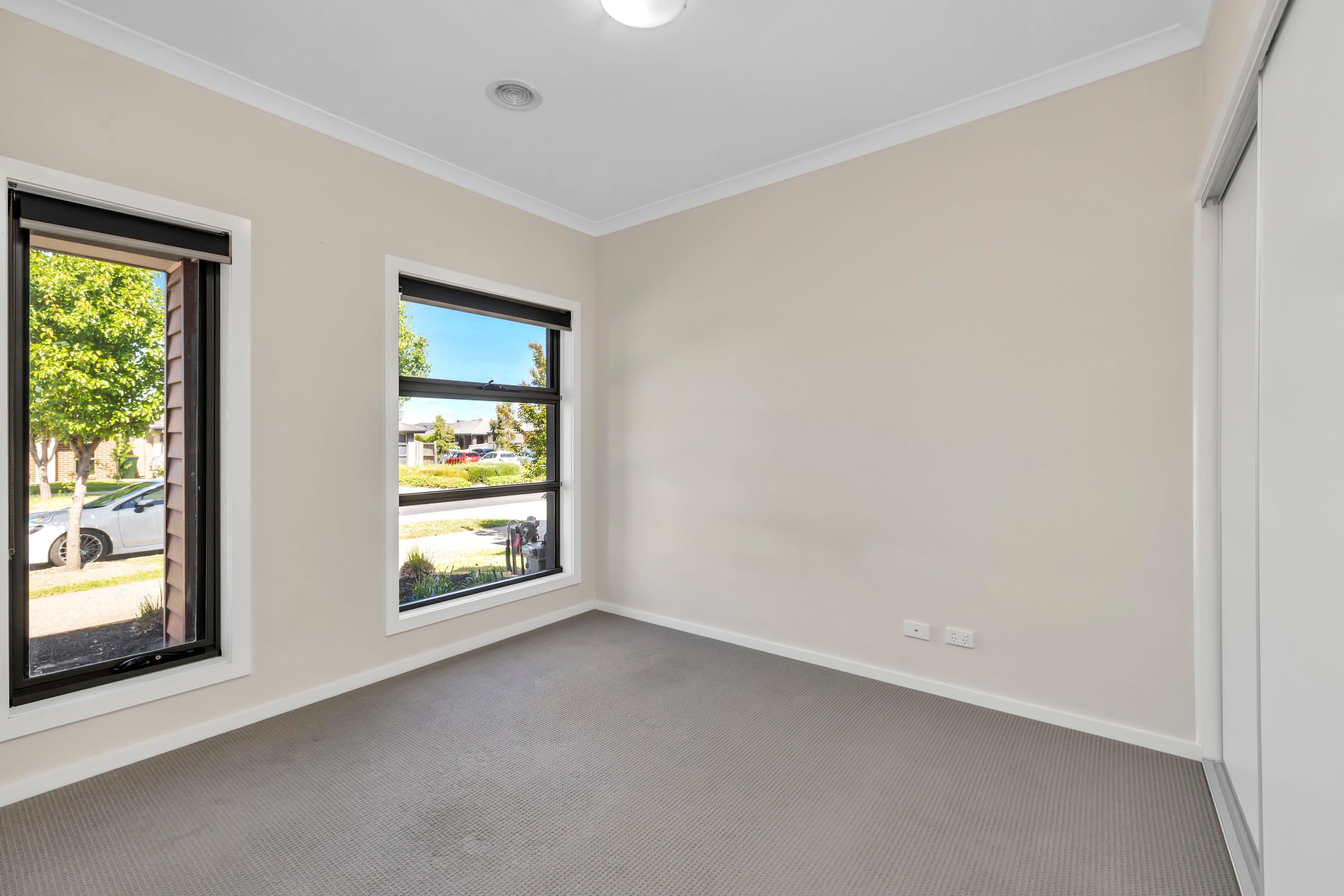 16 Caversham Drive, Pakenham VIC 3810, Pakenham - Thumbnail 6