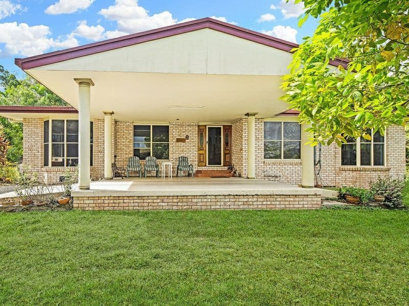 20 Staniland Drive, Strathdickie QLD 4800, Strathdickie - Thumbnail 2