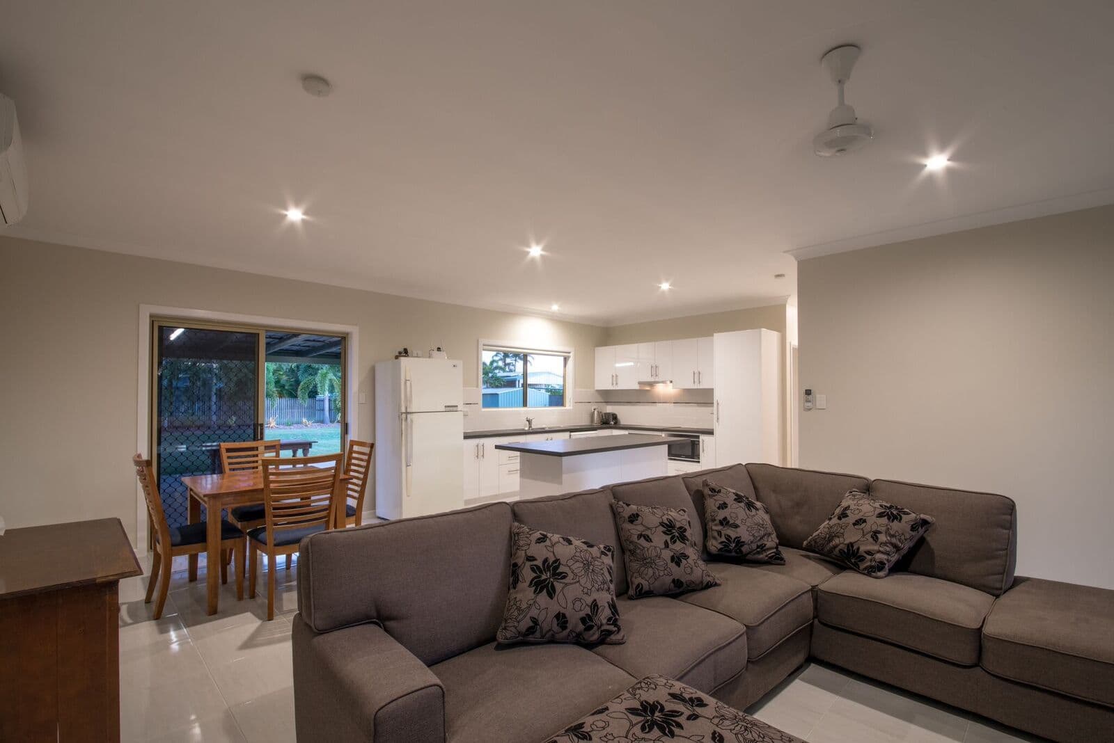 30 Rose Street, Proserpine QLD 4800, Proserpine - Thumbnail 3