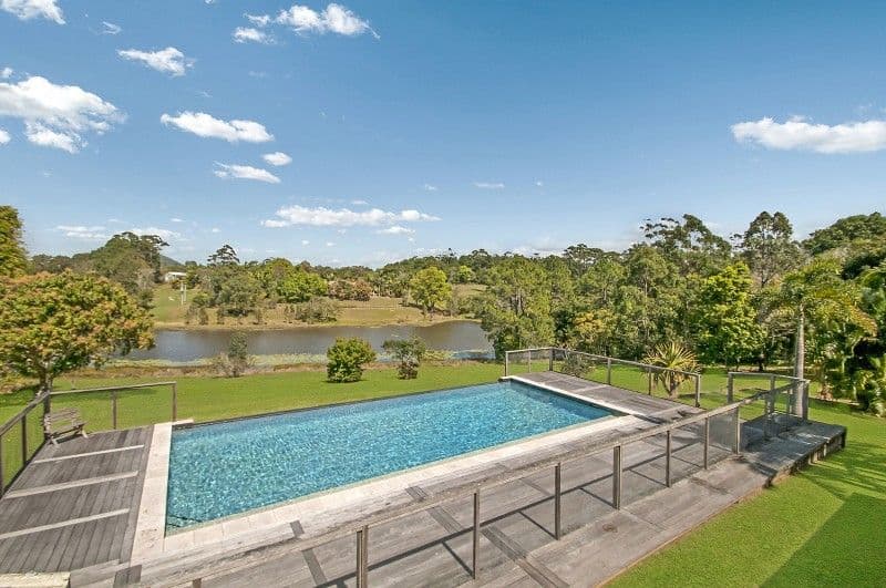 16 Wilkie Crescent, Doonside - Thumbnail 2