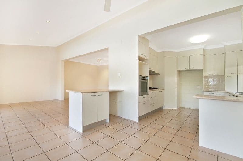 16 Wilkie Crescent, Doonside - Thumbnail 5