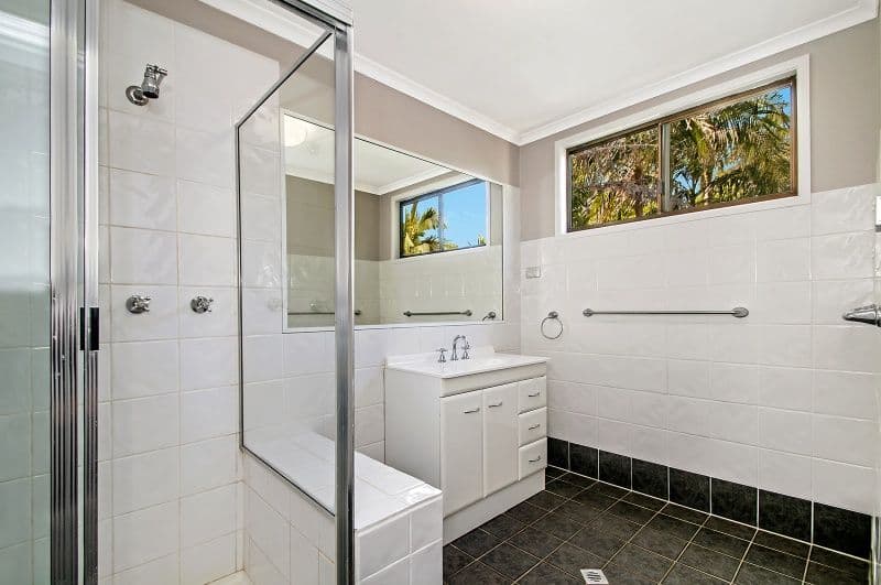 16 Wilkie Crescent, Doonside - Thumbnail 7