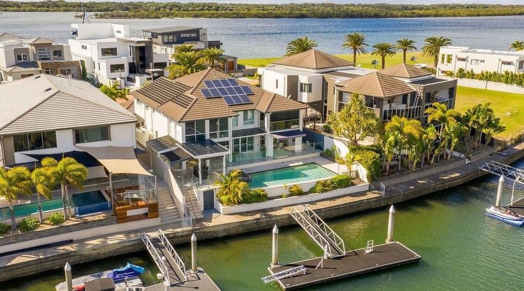 47 Knightsbridge Parade East, Sovereign Islands QLD 4216, Sovereign Islands - Image 1