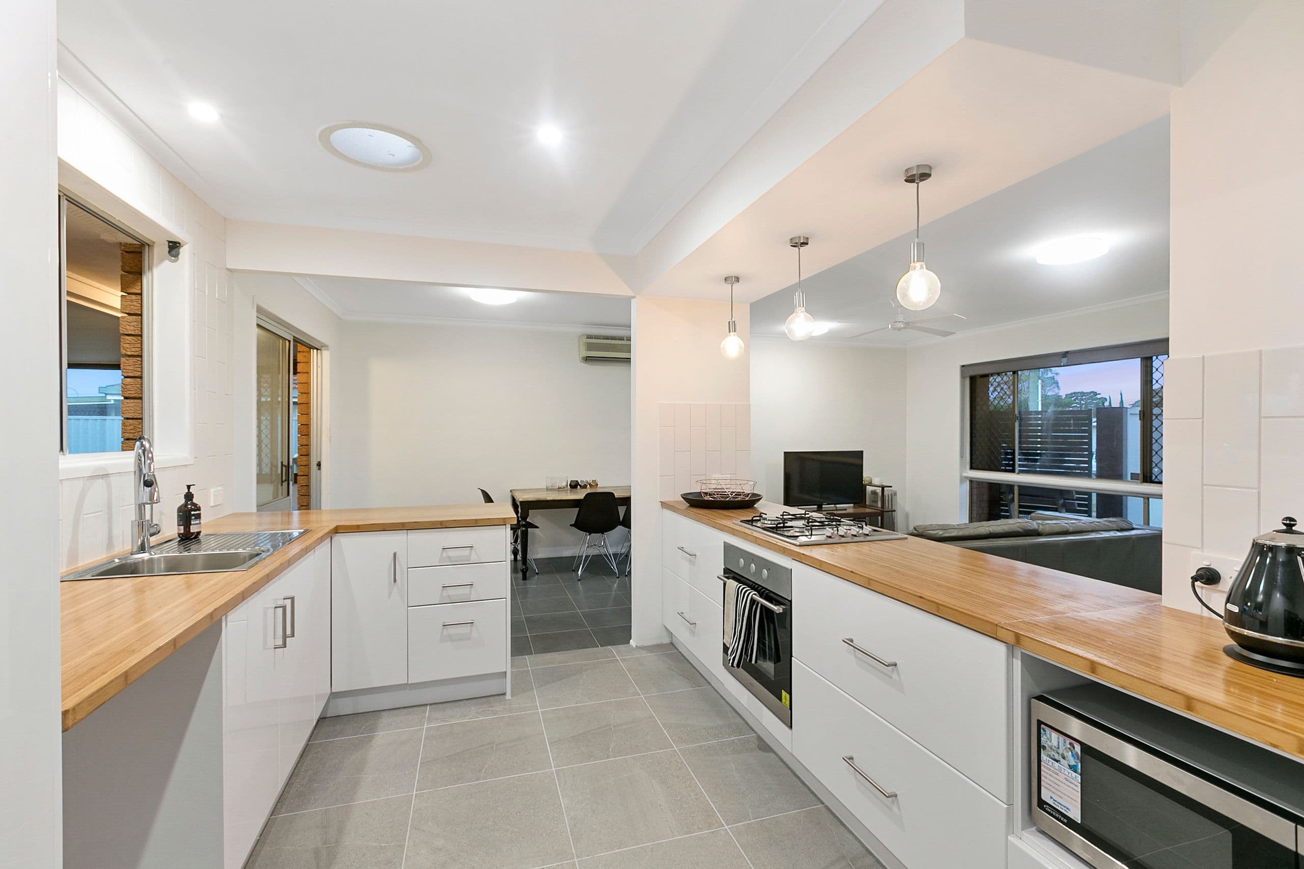 100 Valantine Road, Birkdale QLD 4159, Birkdale - Image 1