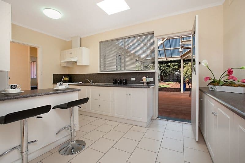 19 Nottingham Crescent, VALLEY VIEW SA 5093, Valley View - Thumbnail 4