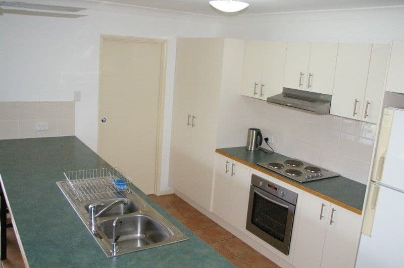 21 Spencer Avenue, DECEPTION BAY QLD 4508, Deception Bay - Thumbnail 3
