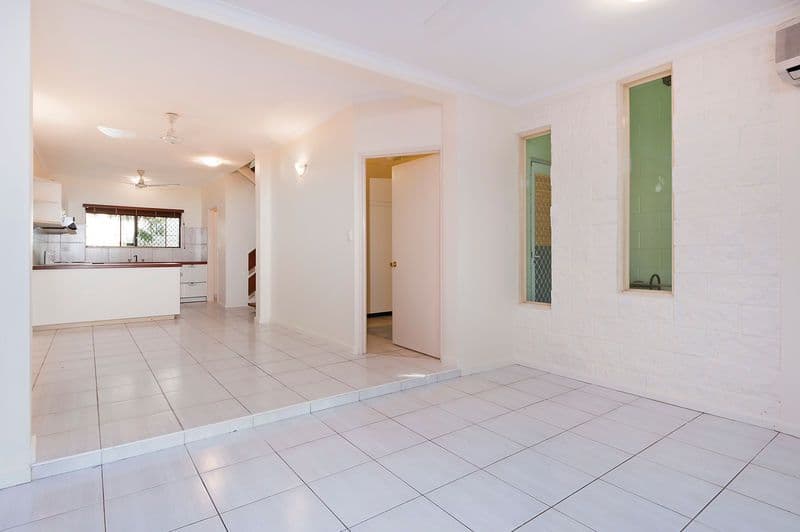 152 Casuarina Drive, NIGHTCLIFF NT 0810, Nightcliff - Thumbnail 2