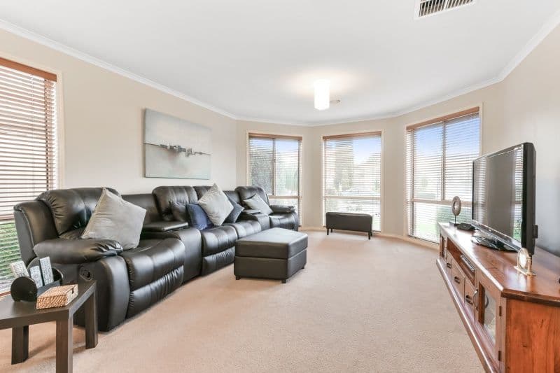 3 Selbourne Avenue, Werribee VIC 3030, Werribee - Thumbnail 6