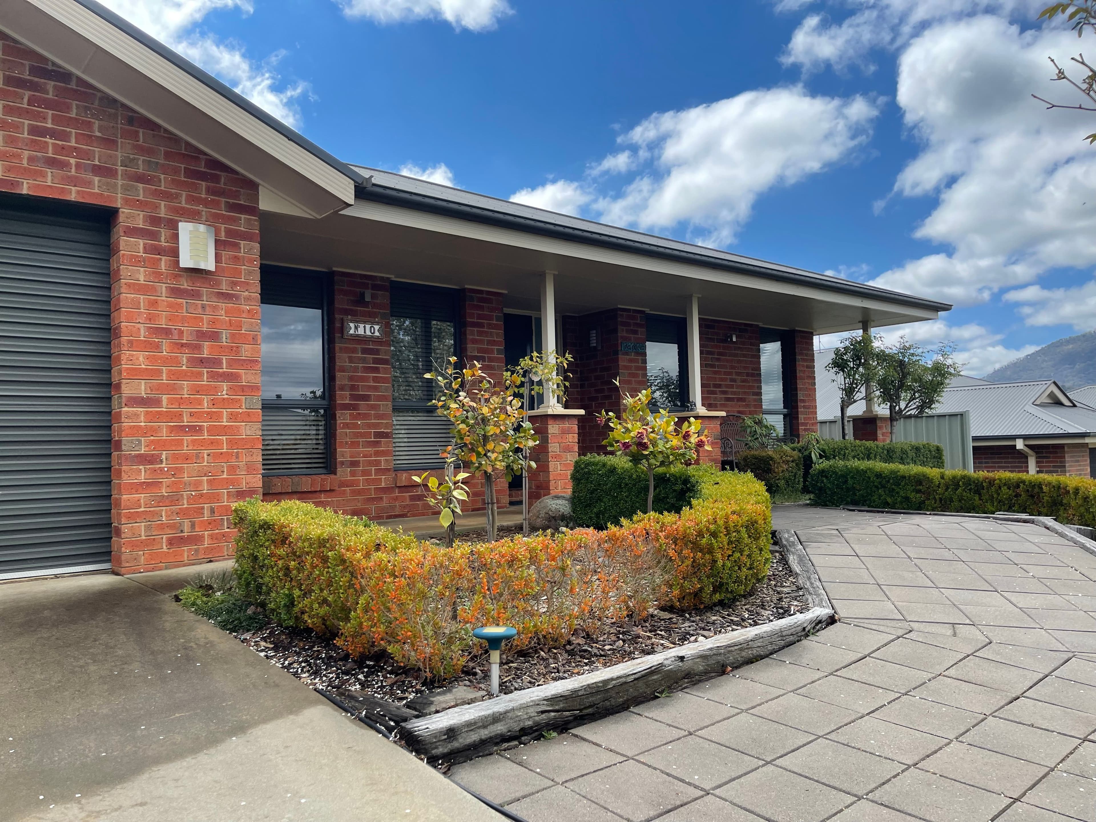 10 Burgun Drive, Tumbarumba NSW 2653, Tumbarumba - Thumbnail 2