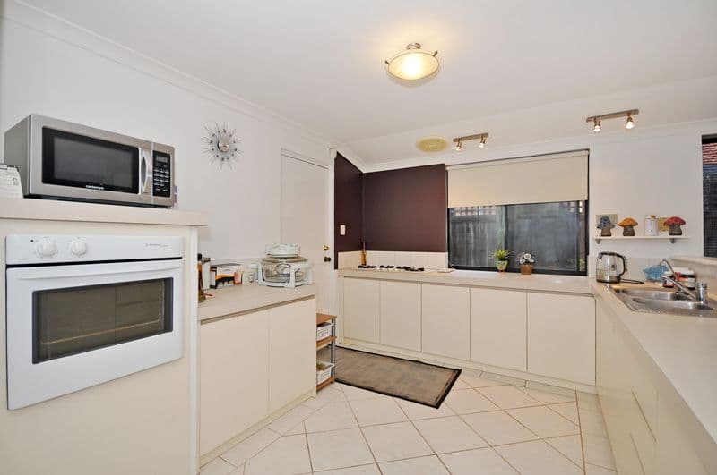 5 Taranto Way, Ellenbrook WA 6069, Ellenbrook - Thumbnail 3