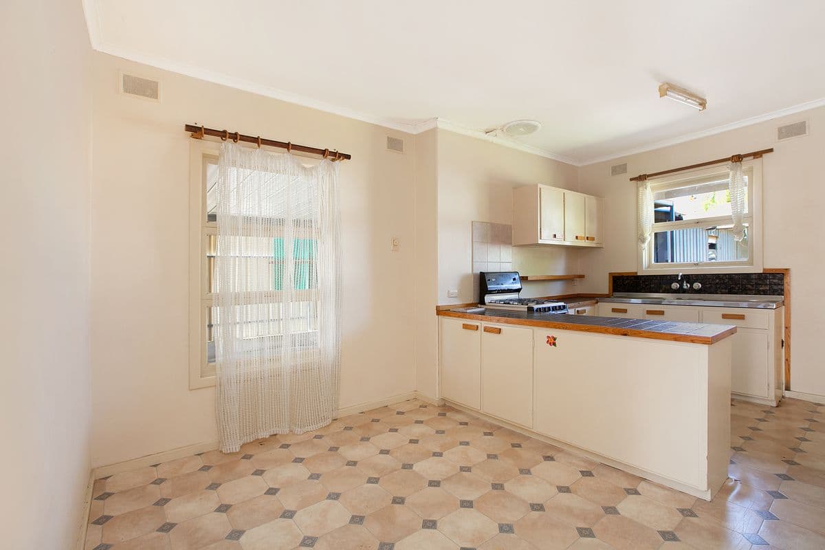 4 Stuart Street, DERNANCOURT SA 5075, Dernancourt - Thumbnail 4