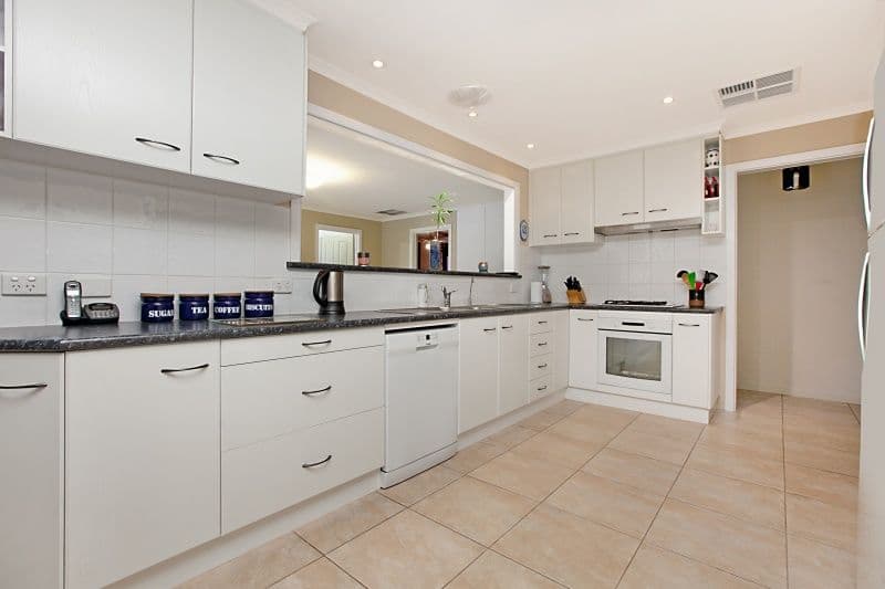 13 Janet Court, HIGHBURY SA 5089, Bowral - Thumbnail 4