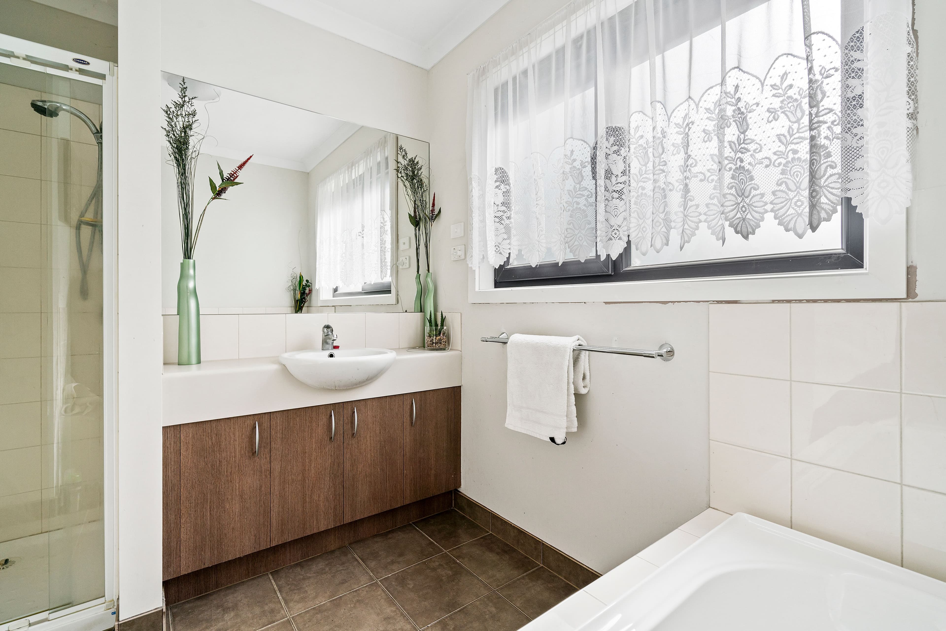 6 Roseberry Avenue, Sunbury VIC 3429, Sunbury - Thumbnail 7
