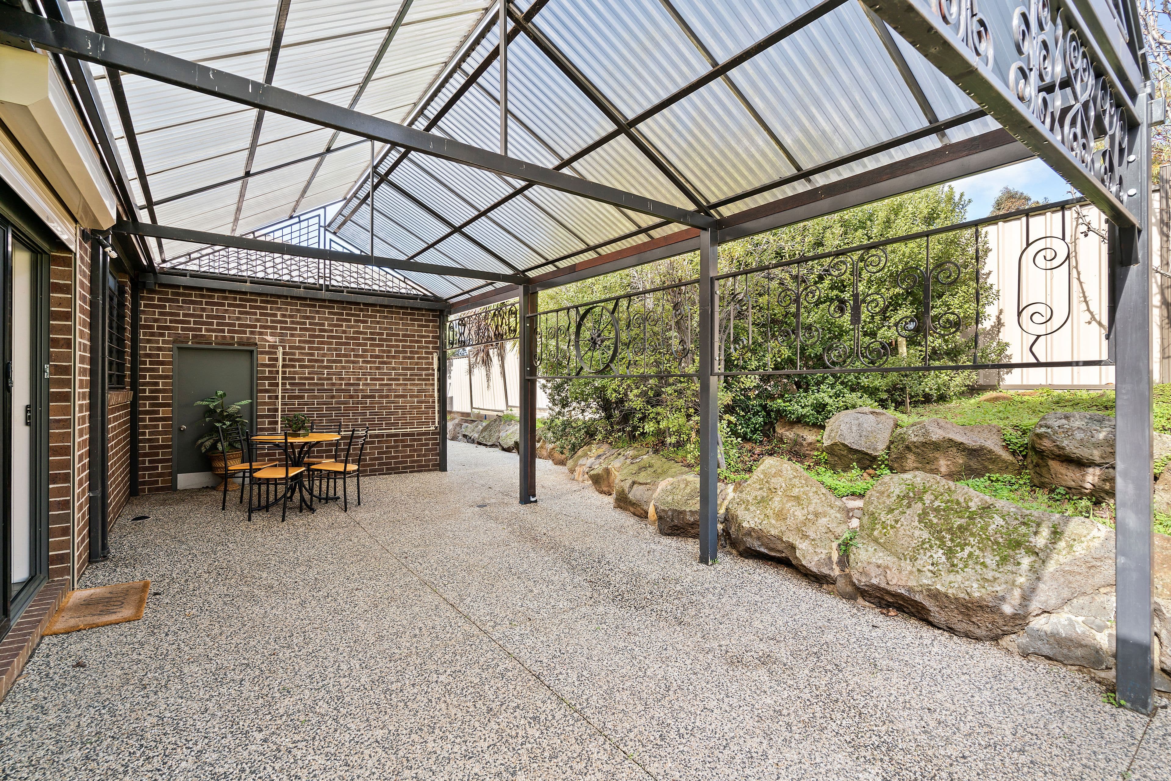 6 Roseberry Avenue, Sunbury VIC 3429, Sunbury - Thumbnail 8