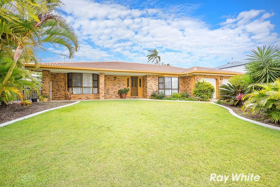 5 Howard Court, Sandstone Point QLD 4511, Sandstone Point - Image 1