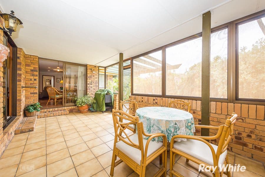 5 Howard Court, Sandstone Point QLD 4511, Sandstone Point - Thumbnail 4