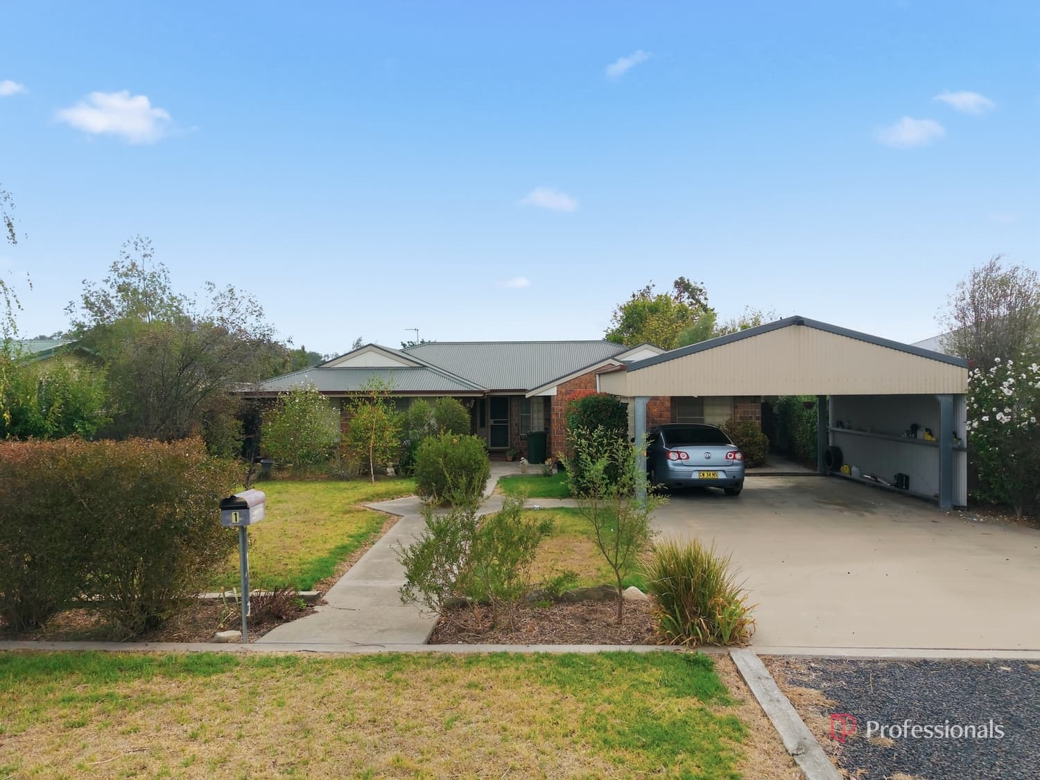 1 Munro Avenue, Uralla NSW 2358, Uralla - Image 1