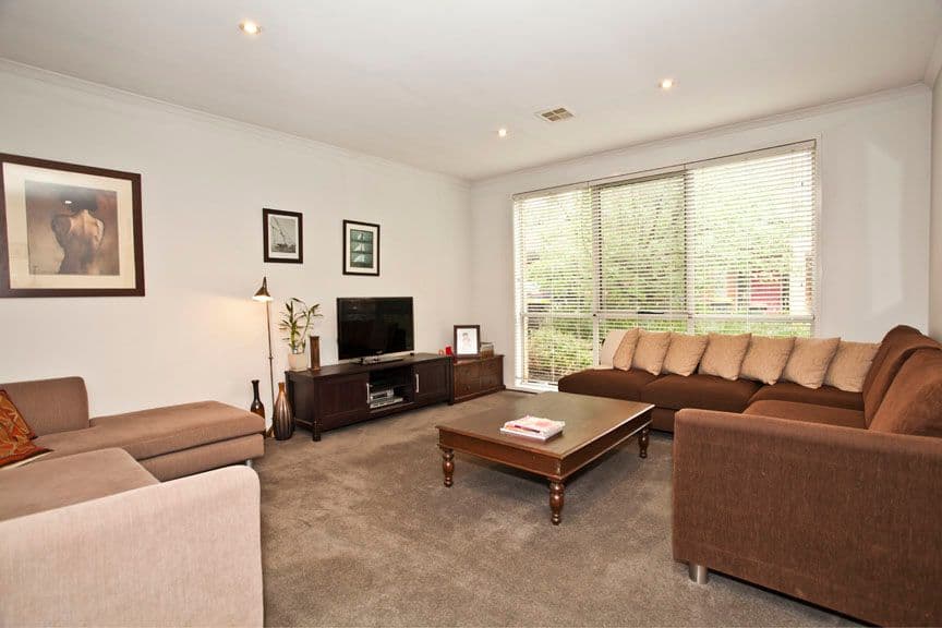 3 Keylana Boulevard, MOUNT WAVERLEY VIC 3149, Mount Waverley - Thumbnail 2