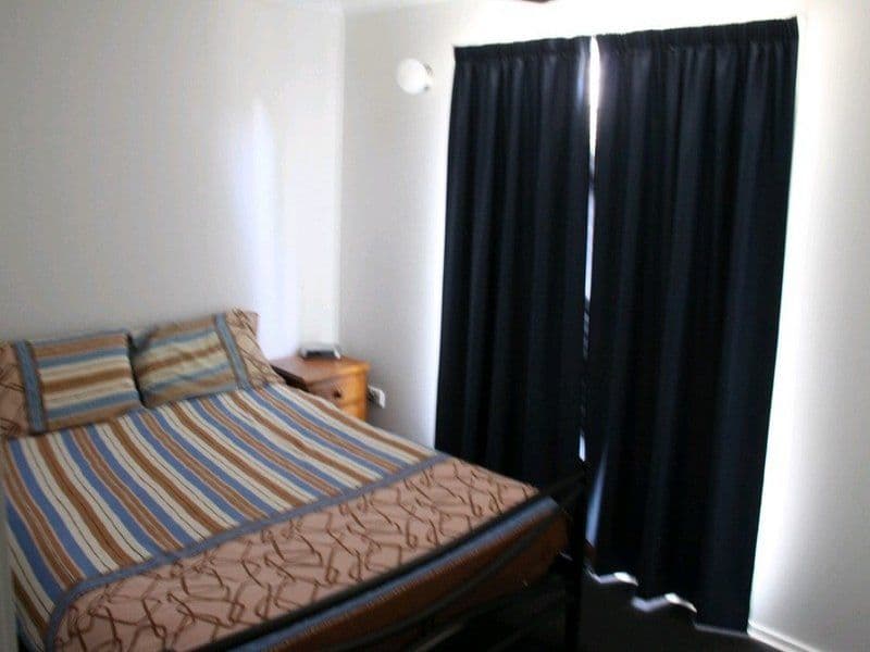 21 Hayes Avenue, BOYNE ISLAND QLD 4680, Boyne Island - Thumbnail 7