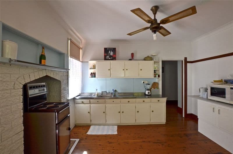 34 Balfour Road, AUSTINMER NSW 2515, Austinmer - Thumbnail 5