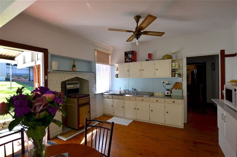 34 Balfour Road, AUSTINMER NSW 2515, Austinmer - Thumbnail 6