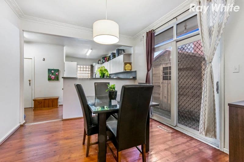 10 Willowbank Grove, Ivanhoe, Ivanhoe - Thumbnail 4