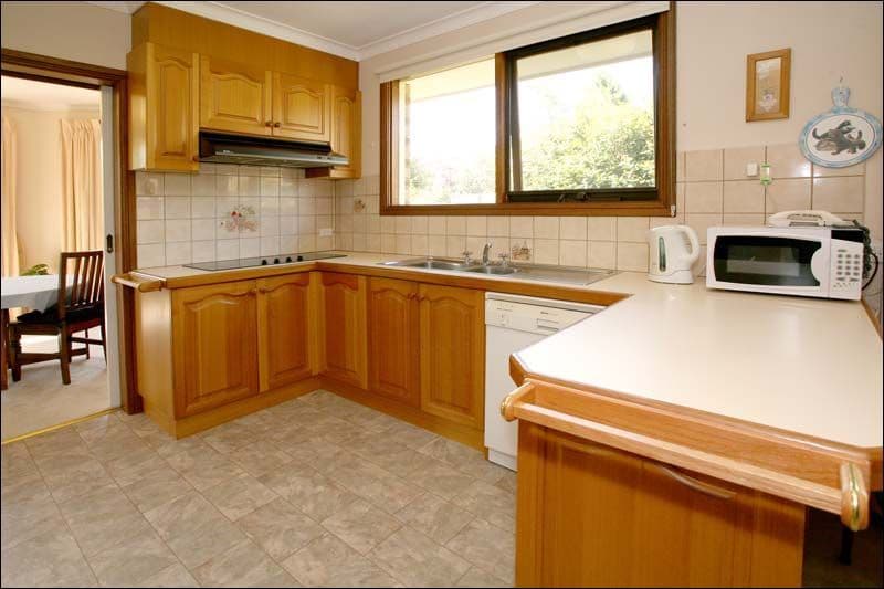 3 Waratah Street, GLEN WAVERLEY VIC 3150, Glen Waverley - Thumbnail 2