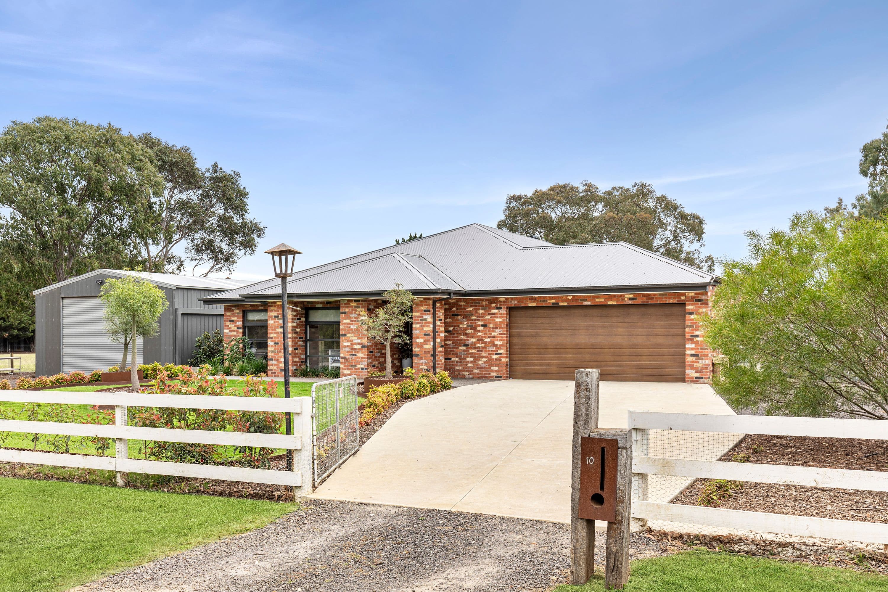 10 Glenoe Drive, Lara VIC 3212, Lara - Thumbnail 2