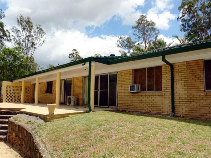 93 Kersley Road, Kenmore, Kenmore - Image 1