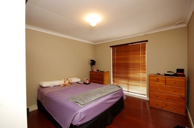 2 Warwick Place, GIRRAWHEEN WA 6064, Girrawheen - Thumbnail 4
