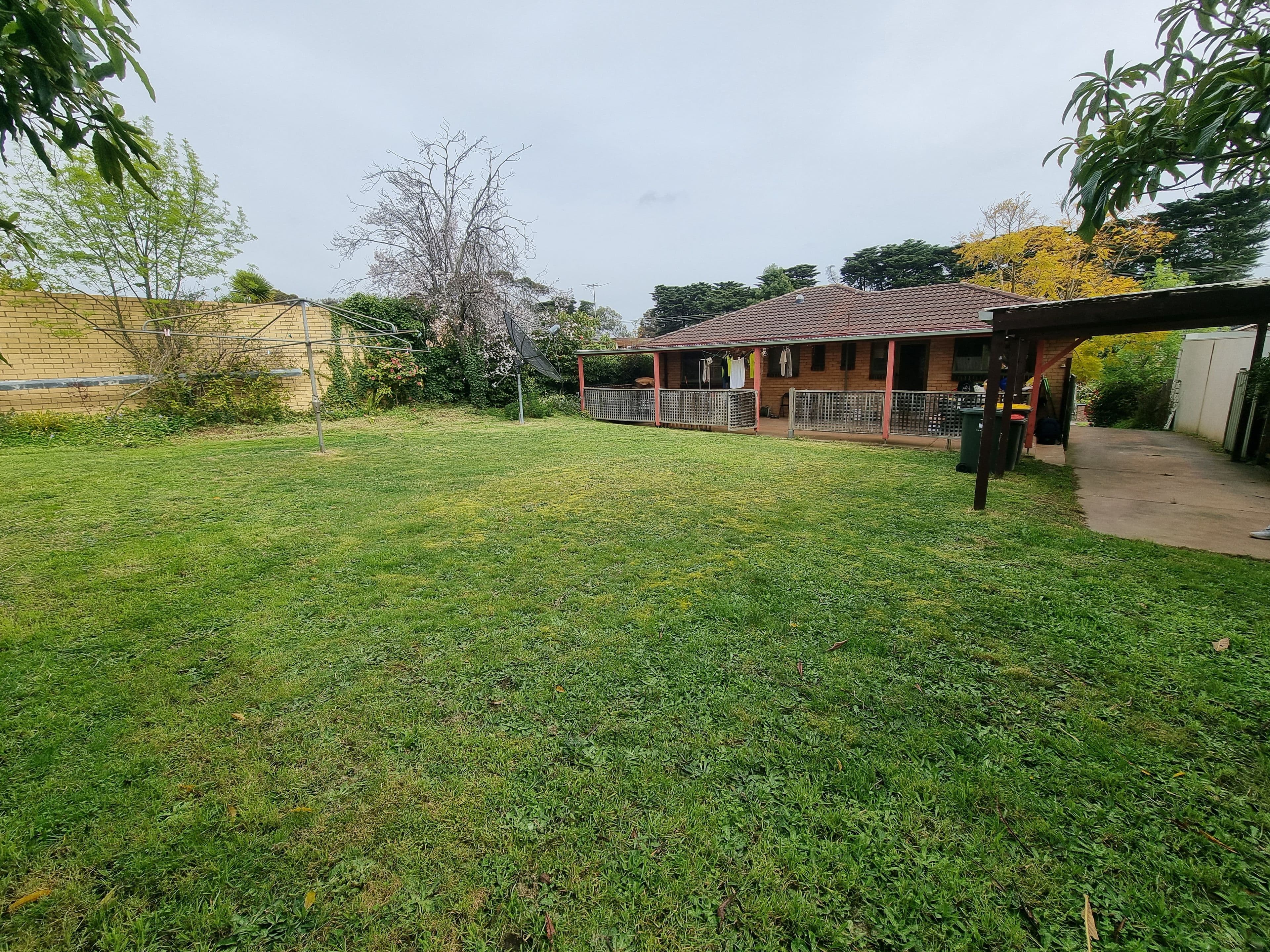 42 Kinnoull Grove, Glen Waverley VIC 3150, Glen Waverley - Thumbnail 2
