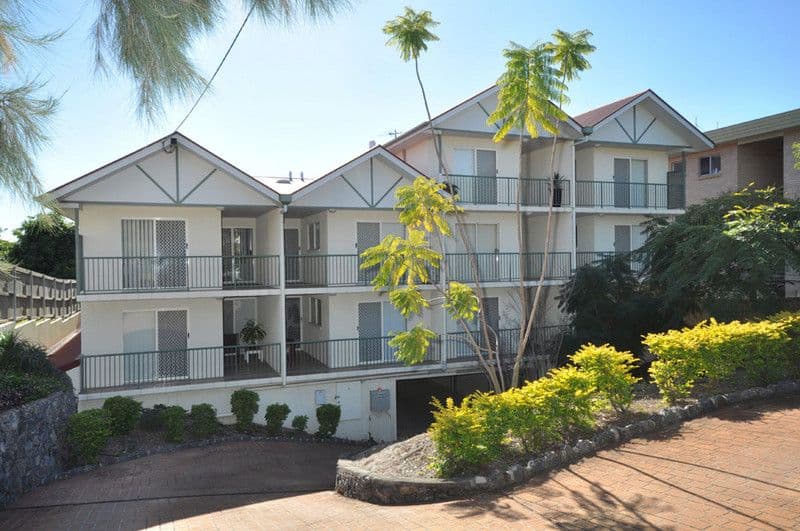 22 Chatsworth Road, GREENSLOPES QLD 4120, Greenslopes - Thumbnail 5