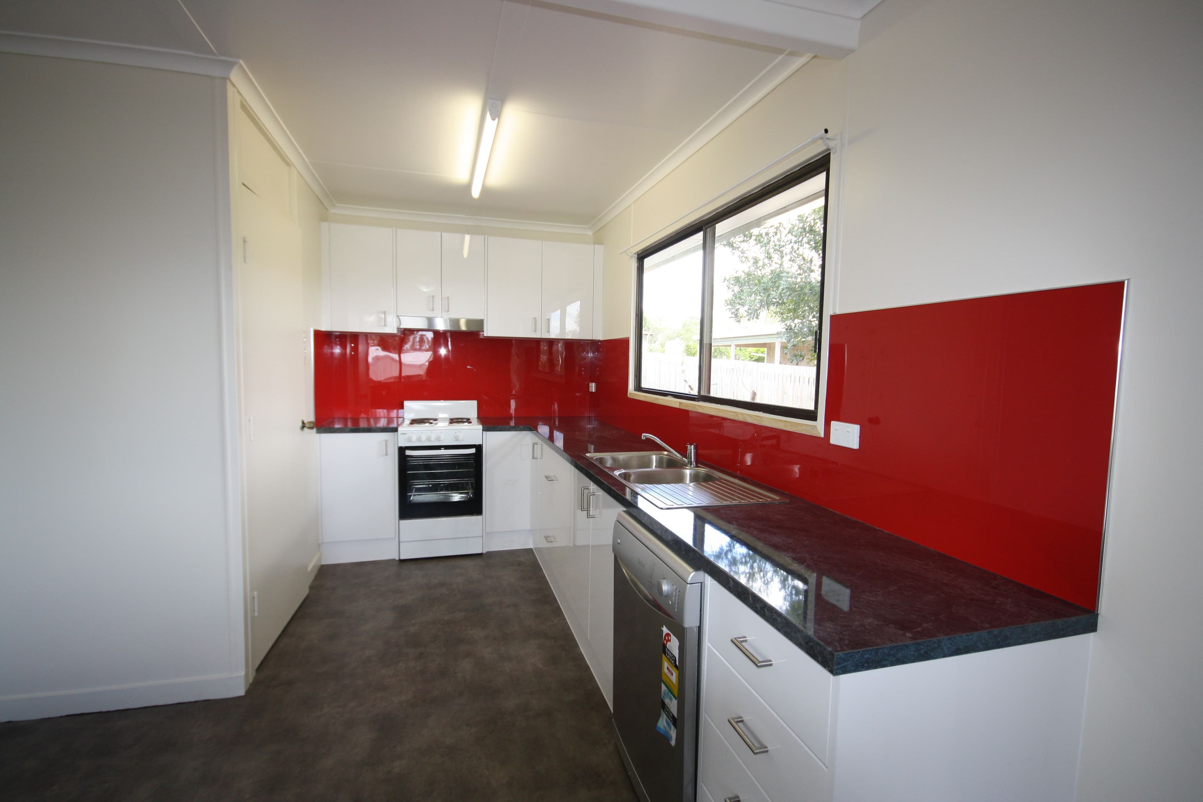 4 Diana Street, Mundubbera QLD 4626, Mundubbera - Thumbnail 3