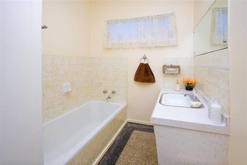 50-52 Jones Road, Bellbird Park, QLD, 4300, Bellbird Park - Thumbnail 4