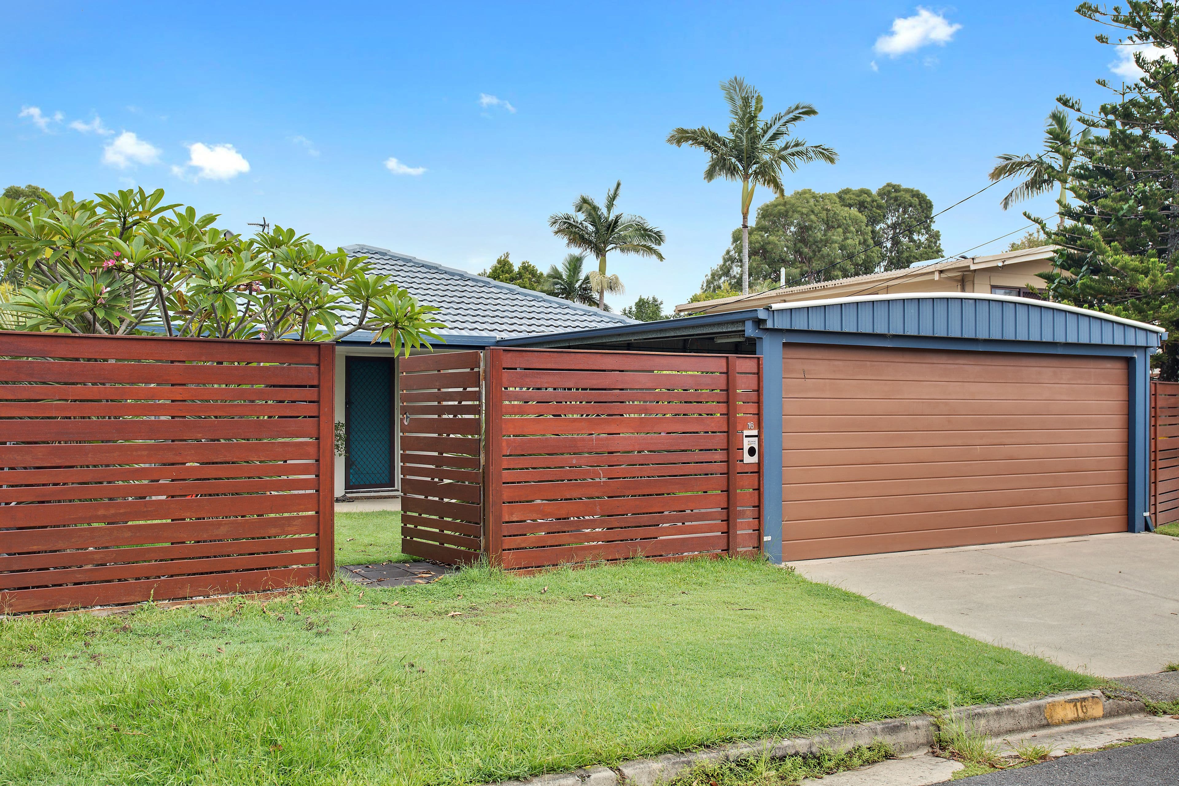 16 Warratina Street, Labrador QLD 4215, Labrador - Thumbnail 4