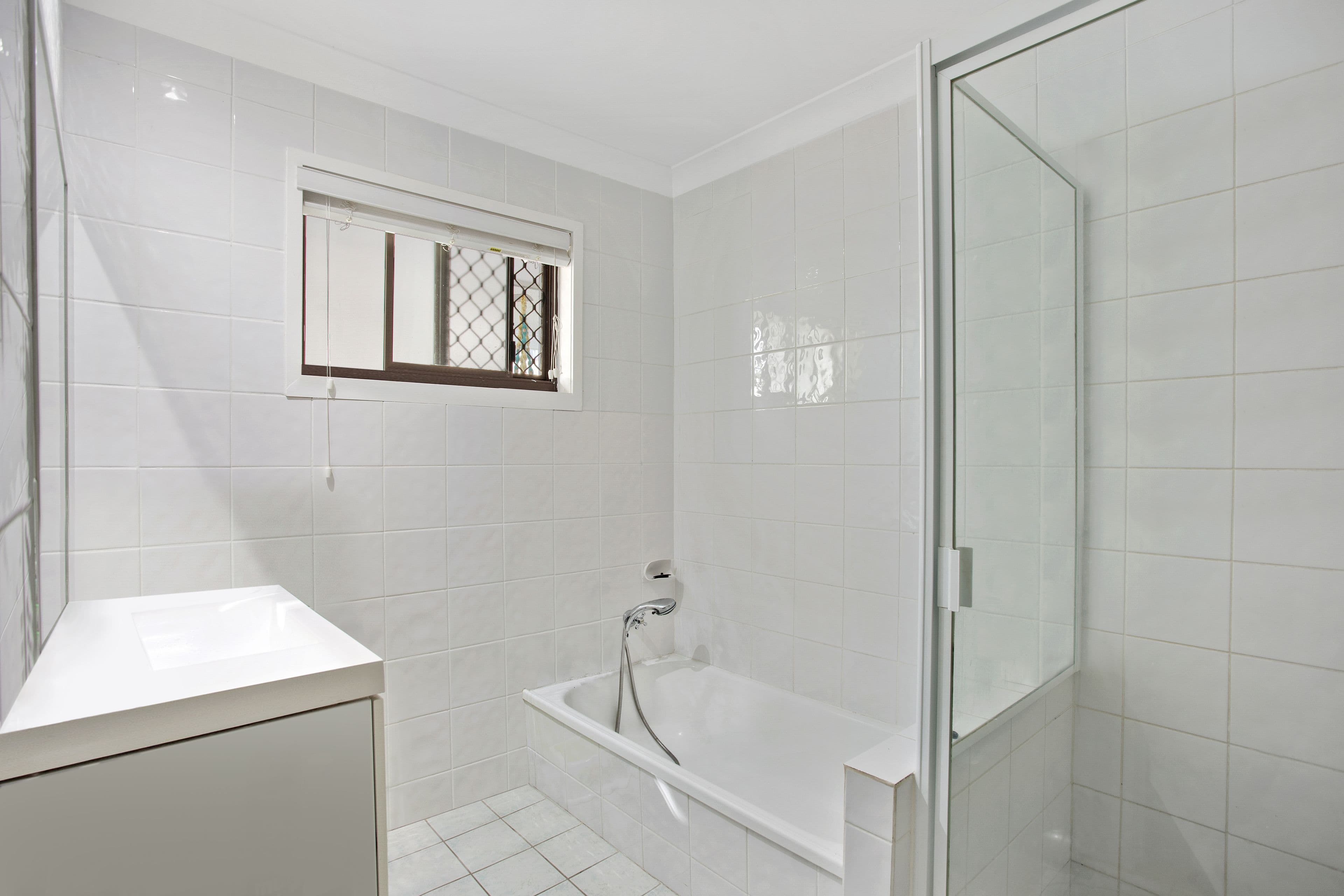 16 Warratina Street, Labrador QLD 4215, Labrador - Thumbnail 6