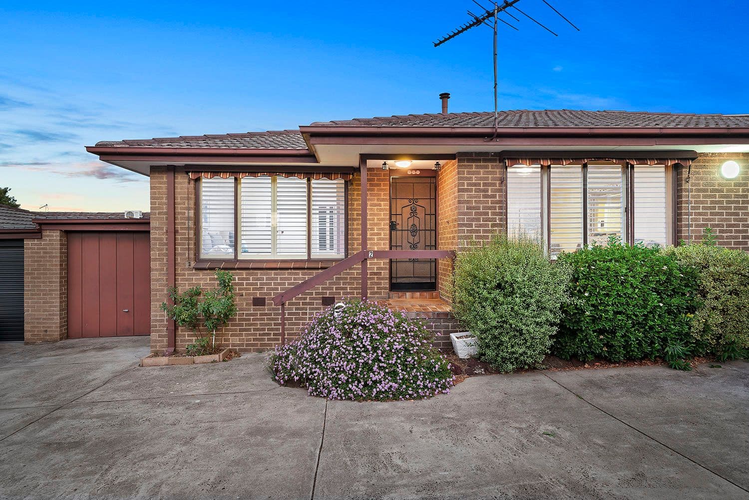 1 Sunray Avenue, Cheltenham VIC 3192, Cheltenham - Thumbnail 2