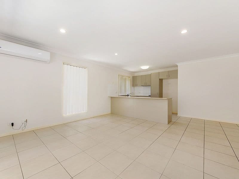18 Gumtree Crescent, Upper Coomera QLD 4209, Upper Coomera - Thumbnail 3