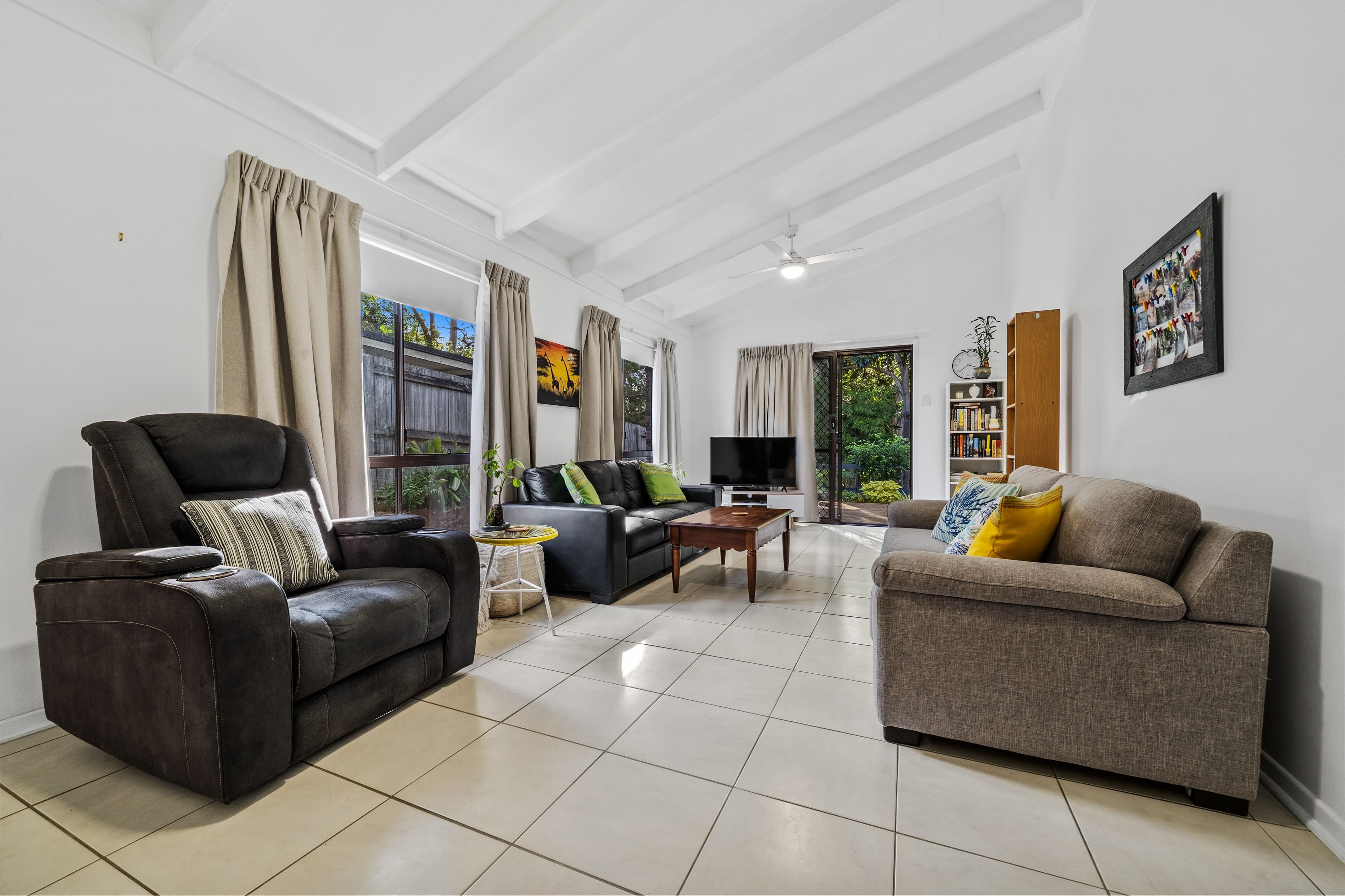15 Benjul Drive, Beenleigh QLD 4207, Beenleigh - Thumbnail 2