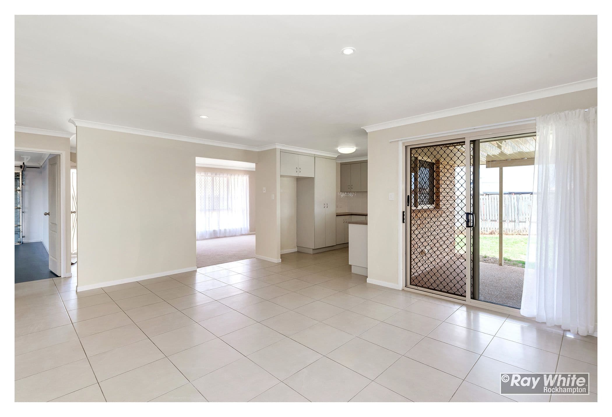 27 Doongarra Crescent, Gracemere QLD 4702, Gracemere - Thumbnail 2