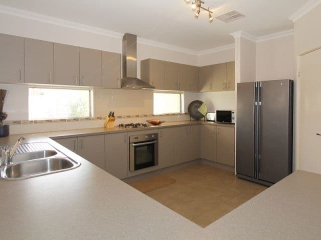5 Tenterfield Green, HARRISDALE WA 6112, Harrisdale - Thumbnail 8