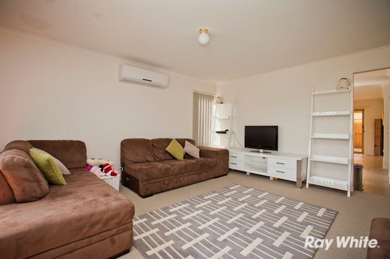 37 Pommel Street, PAKENHAM VIC 3810, Pakenham - Thumbnail 4