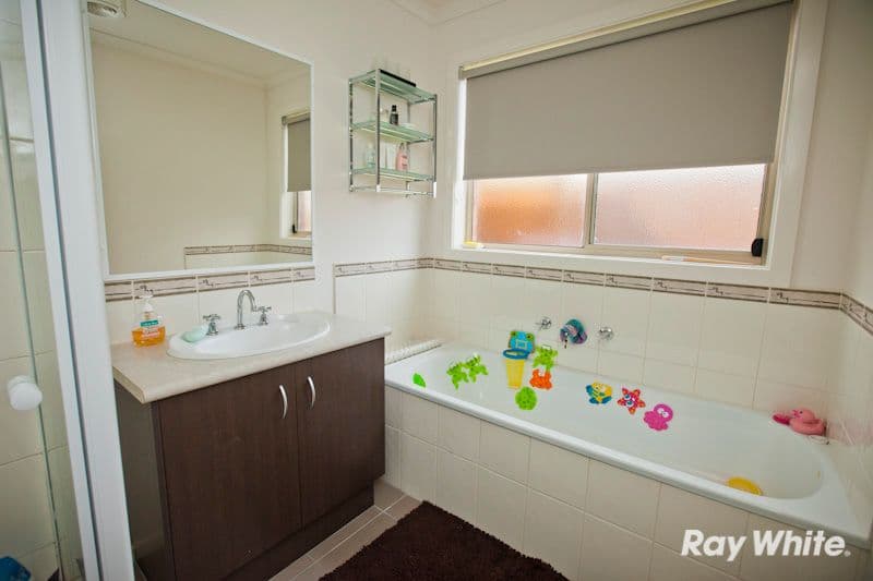 37 Pommel Street, PAKENHAM VIC 3810, Pakenham - Thumbnail 8