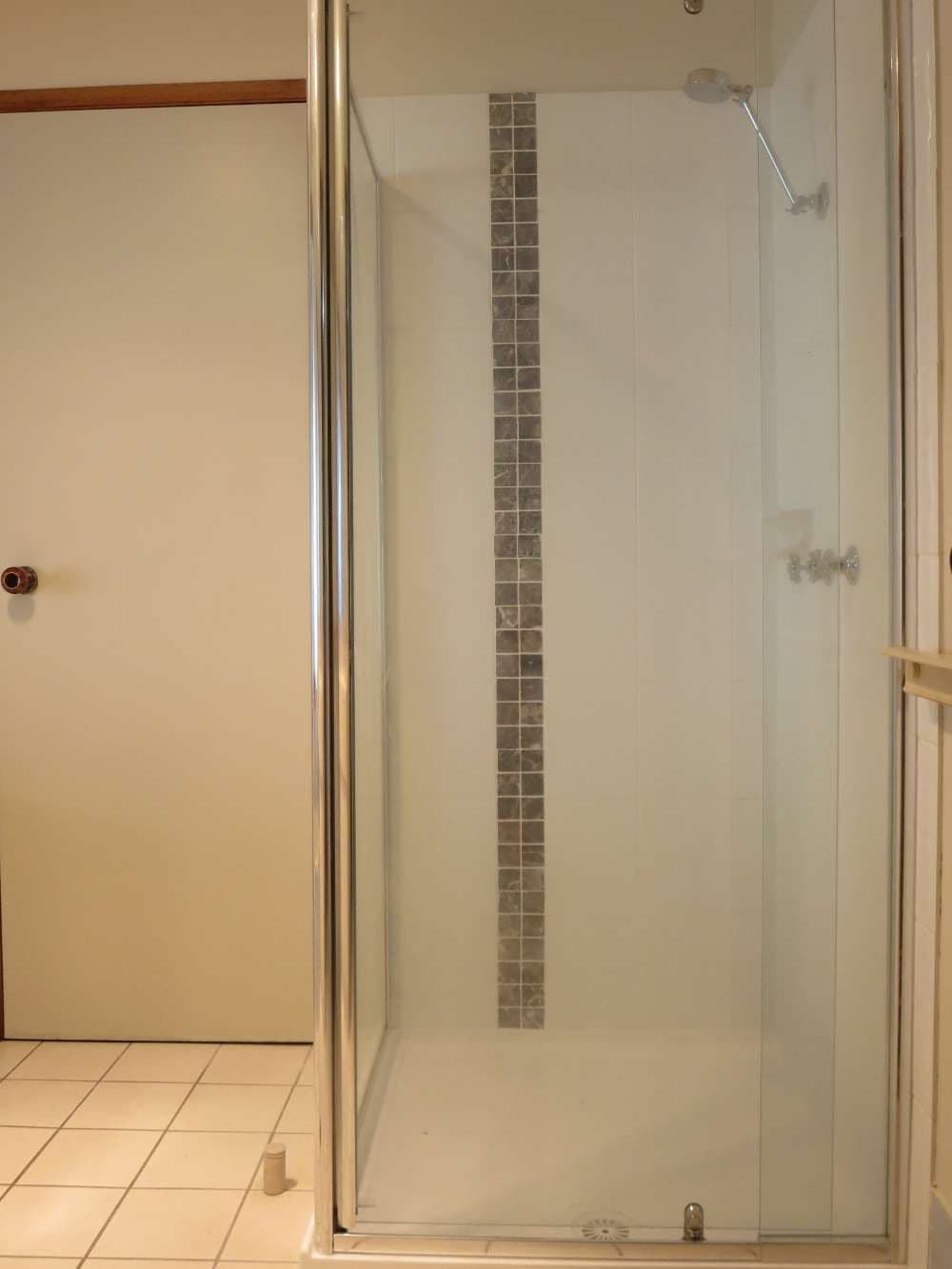 1 Kimberley Court, LAVINGTON NSW 2641, Lavington - Thumbnail 6