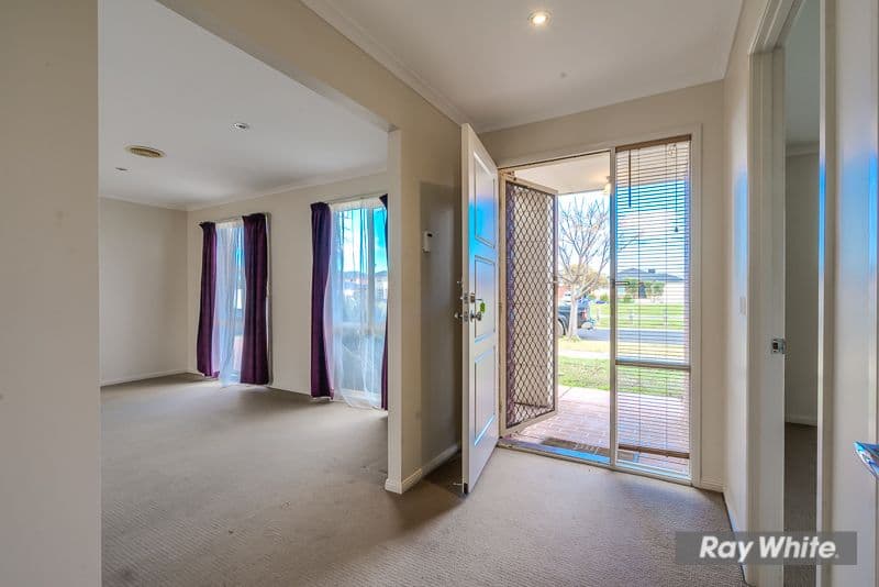 15 Moorgate Street, Point Cook VIC 3030, Point Cook - Thumbnail 4