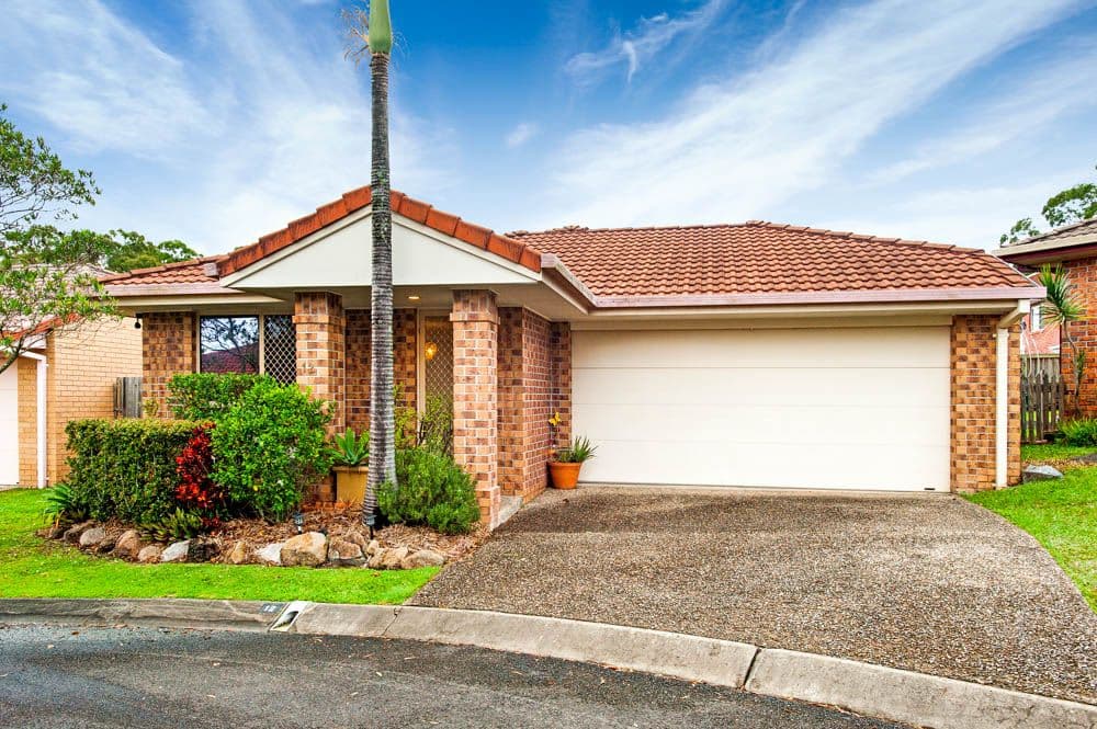 30 Lindeman Place, EIGHT MILE PLAINS QLD 4113, Eight Mile Plains - Thumbnail 2