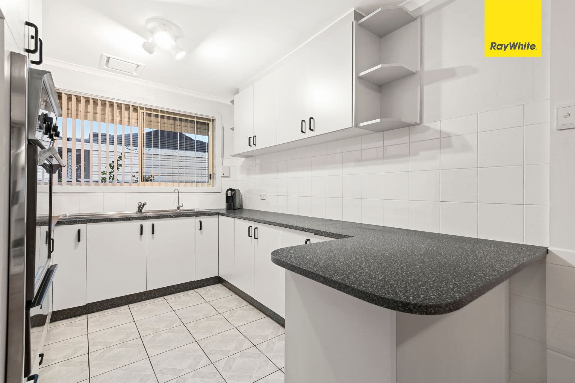 7 Erindale Avenue, Deer Park VIC 3023, Deer Park - Thumbnail 5