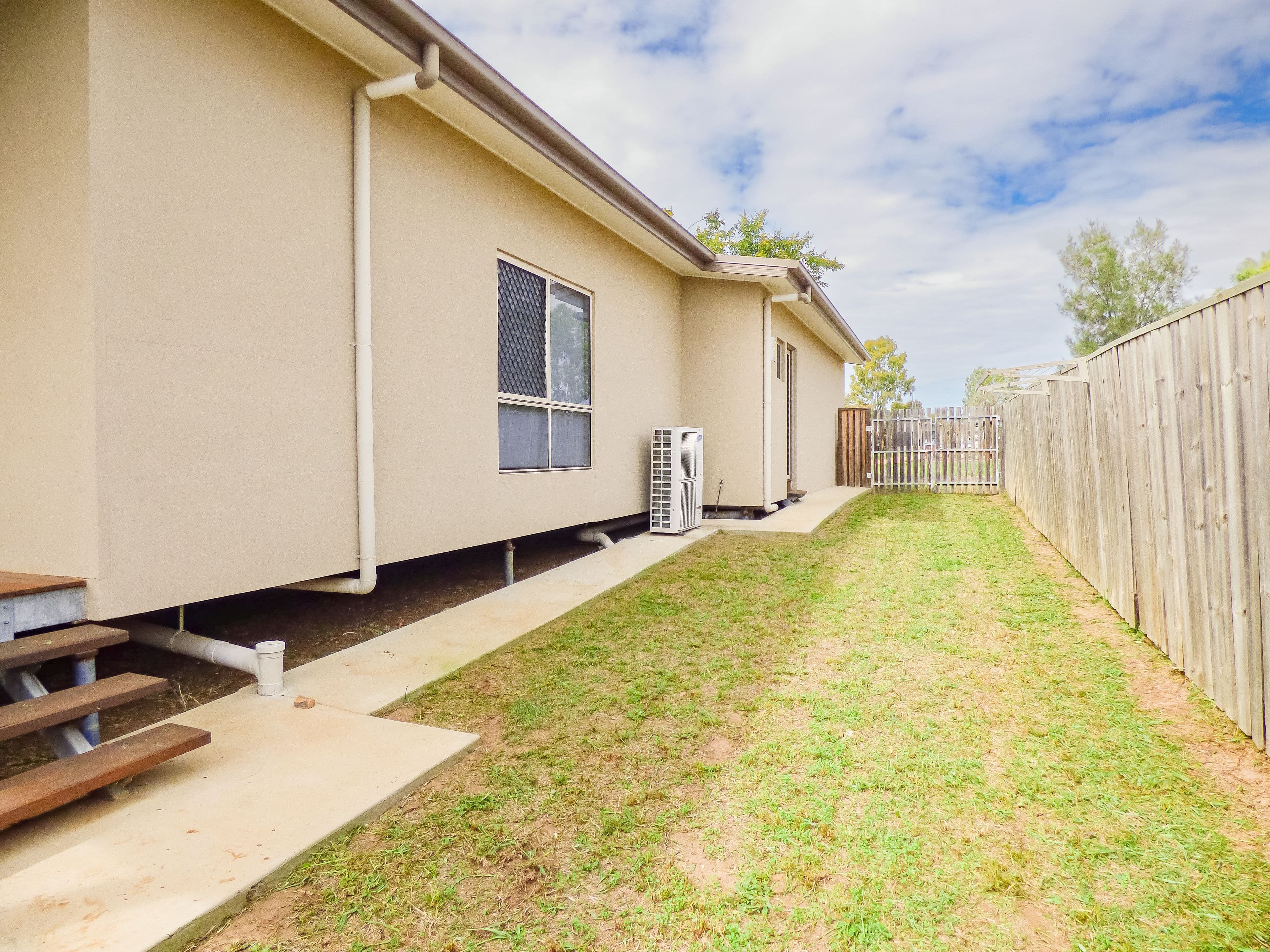 21 Lomandra Avenue, Roma QLD 4455, Roma - Thumbnail 5