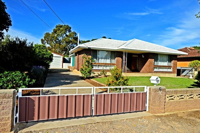 10 Leitch Avenue, PORT NOARLUNGA SA 5167, Port Noarlunga - Thumbnail 2